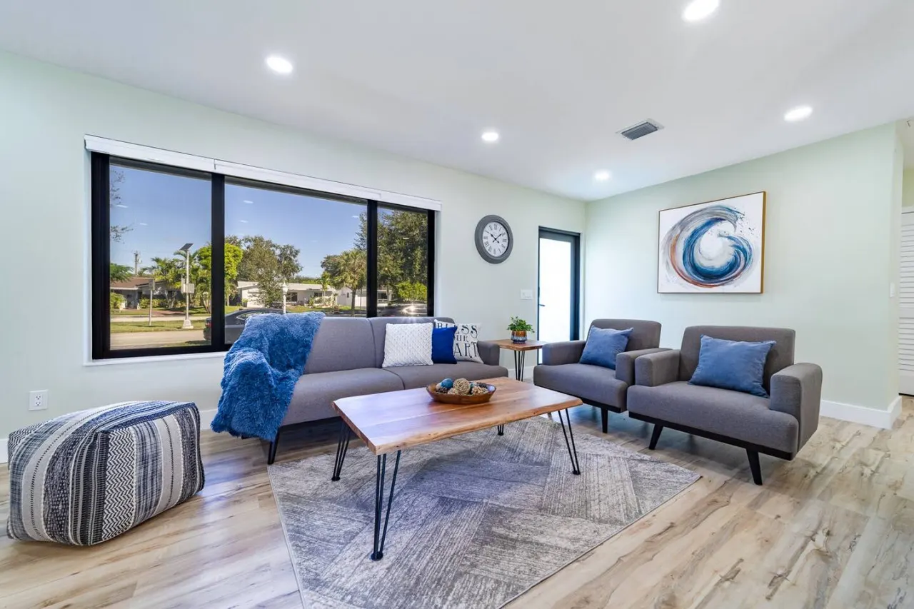 Luxury Pool Villa- 15 Mins to Hollywood Beach! 10