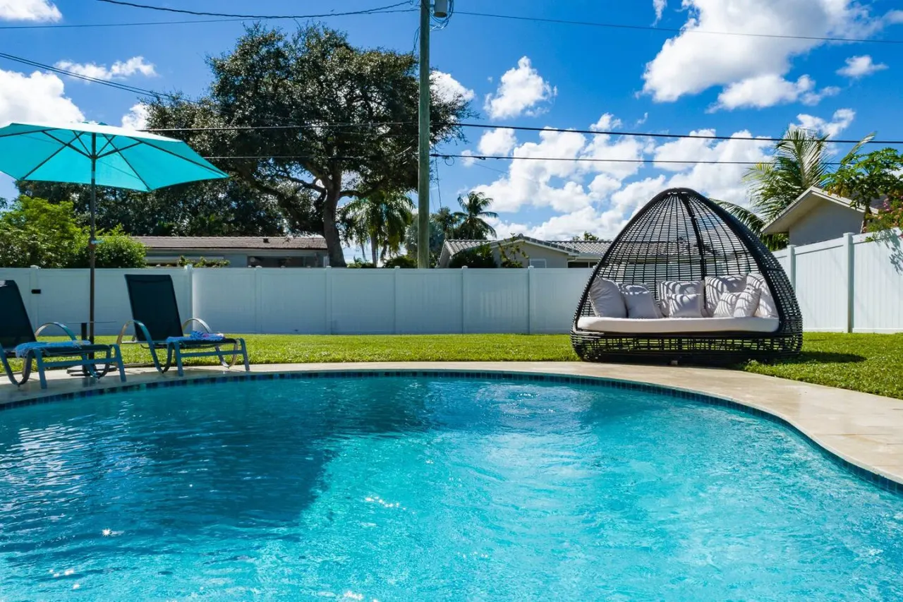 Luxury Pool Villa- 15 Mins to Hollywood Beach! 19