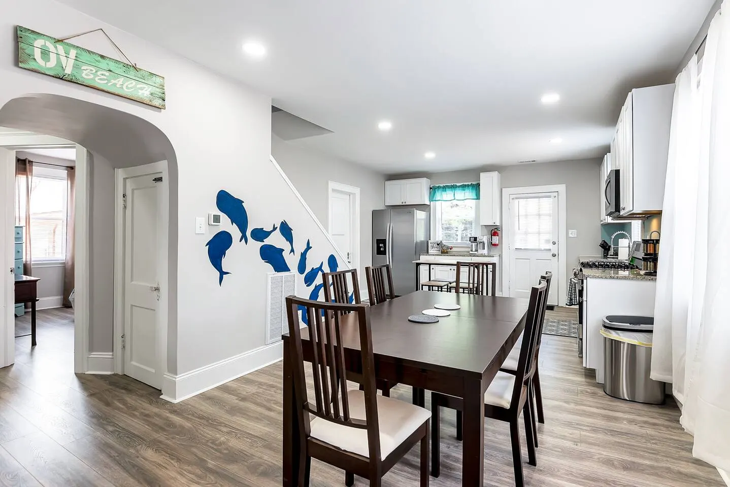 Willoughby Beach 5BR Retreat Sleeps 10 14