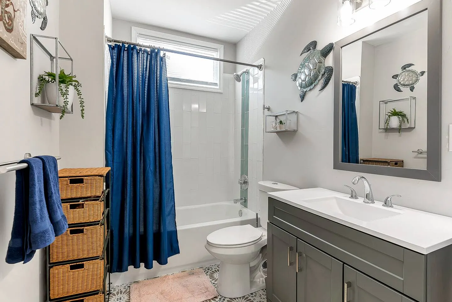 Willoughby Beach 5BR Retreat Sleeps 10 19