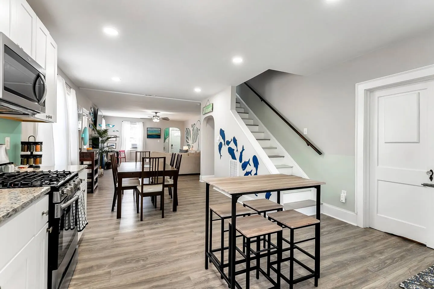 Willoughby Beach 5BR Retreat Sleeps 10 3