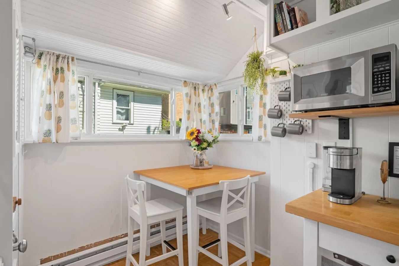 City Oasis: Office, Yard & BBQ 20
