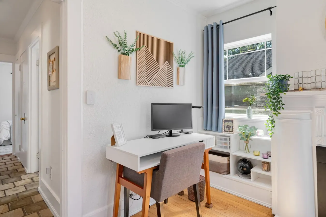 City Oasis: Office, Yard & BBQ 7