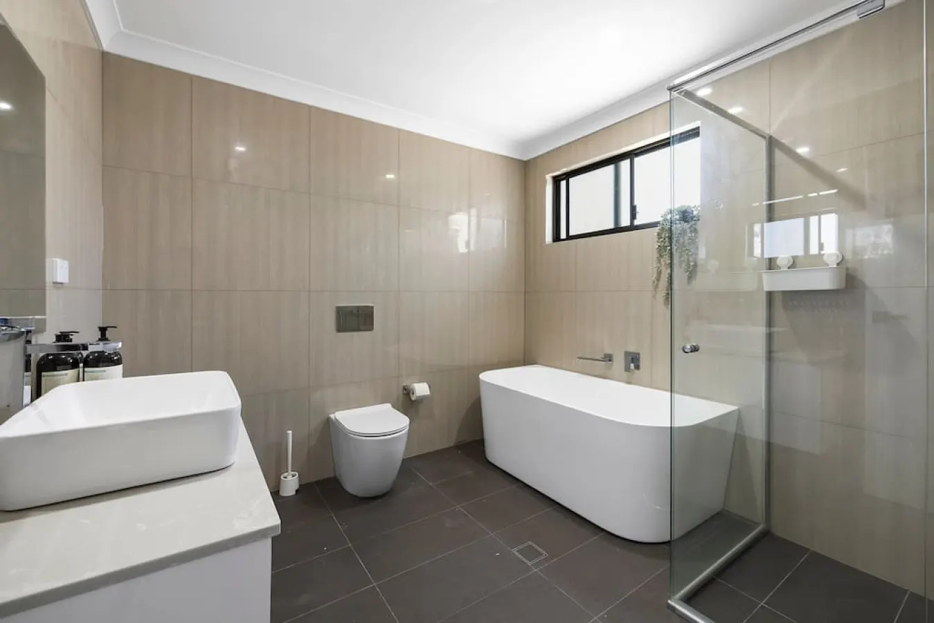 Your Home Away from Home: 4BR Escape 15