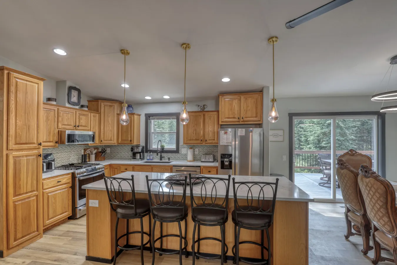 Whitetail & Spruce Hideaway 4BR/3BA 13