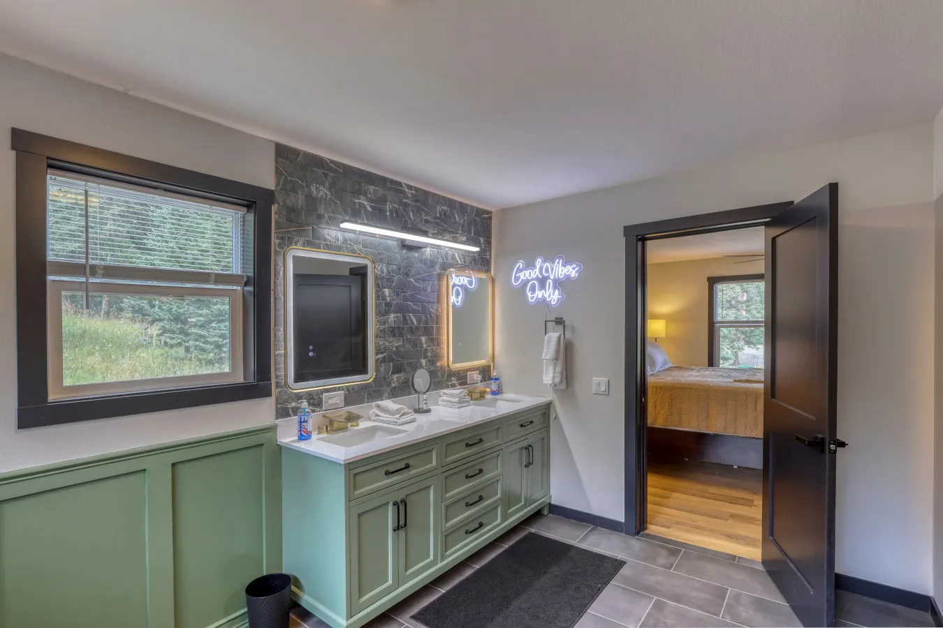 Whitetail & Spruce Hideaway | 4BR/3BA — photo 5