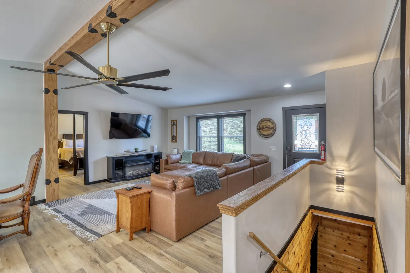 Whitetail & Spruce Hideaway 4BR/3BA 8