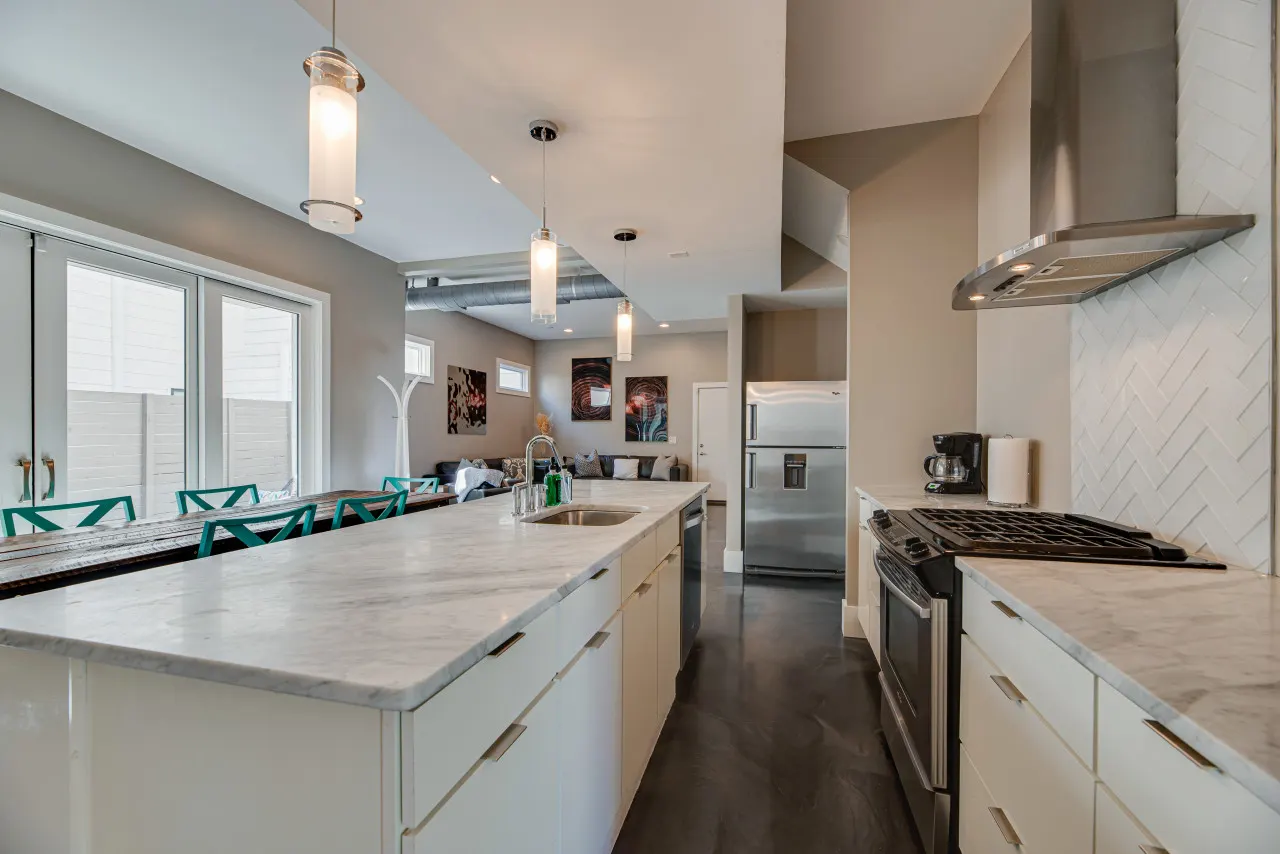 Downtown / Gulch Home, Walk Everywhere! 2