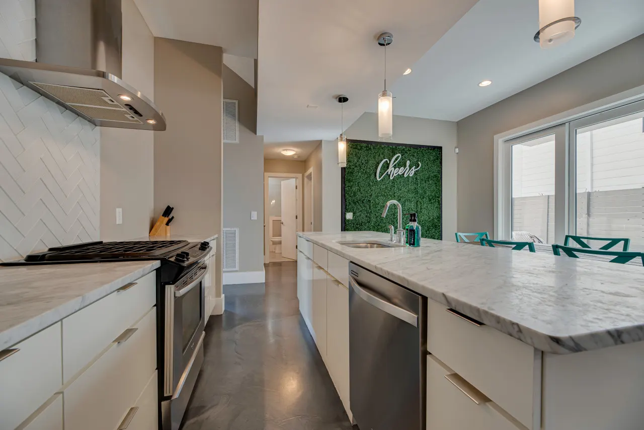 Downtown / Gulch Home, Walk Everywhere! 8