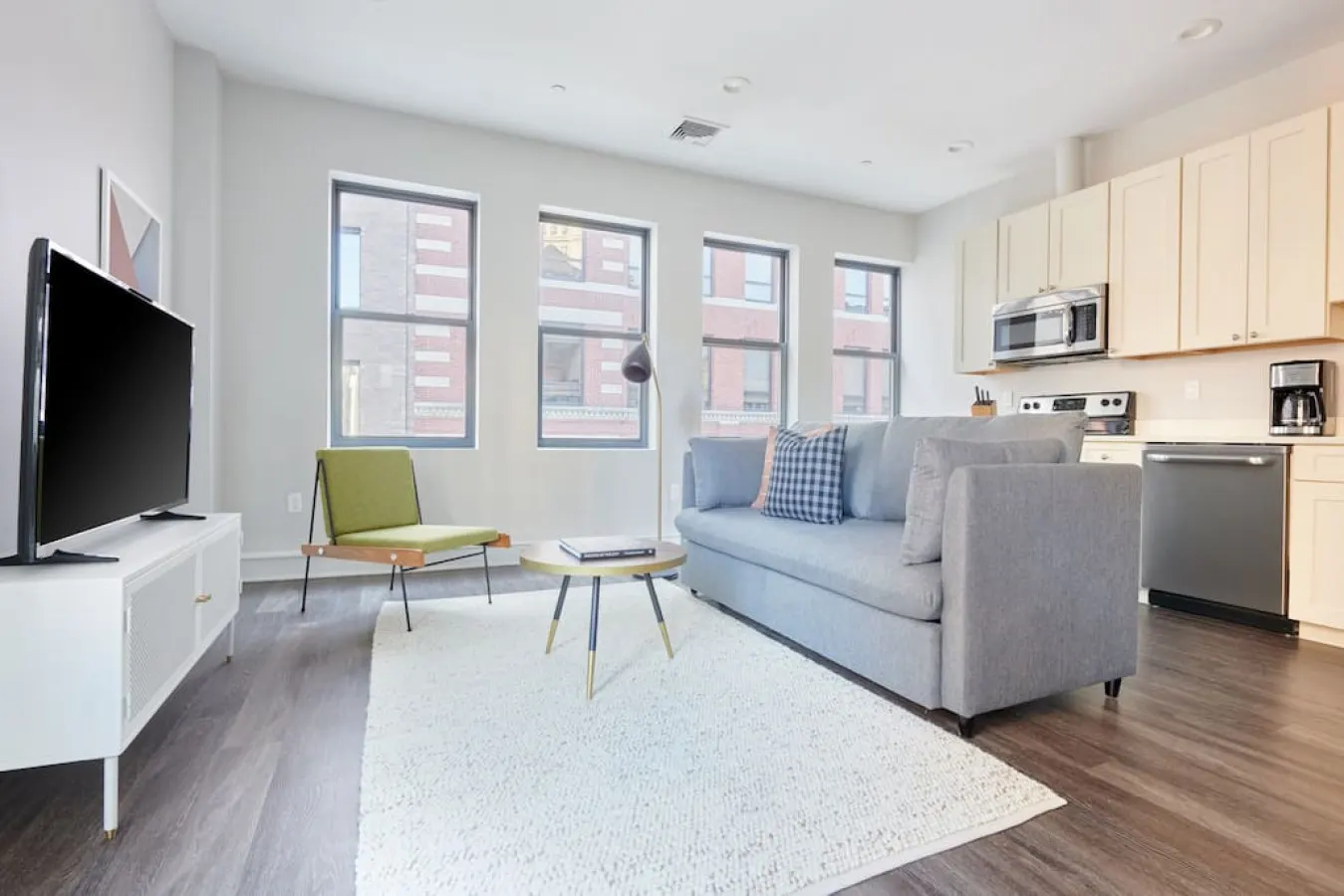 Milk153-6G-1/1 · Bright FIDI 1br | Centrally Located