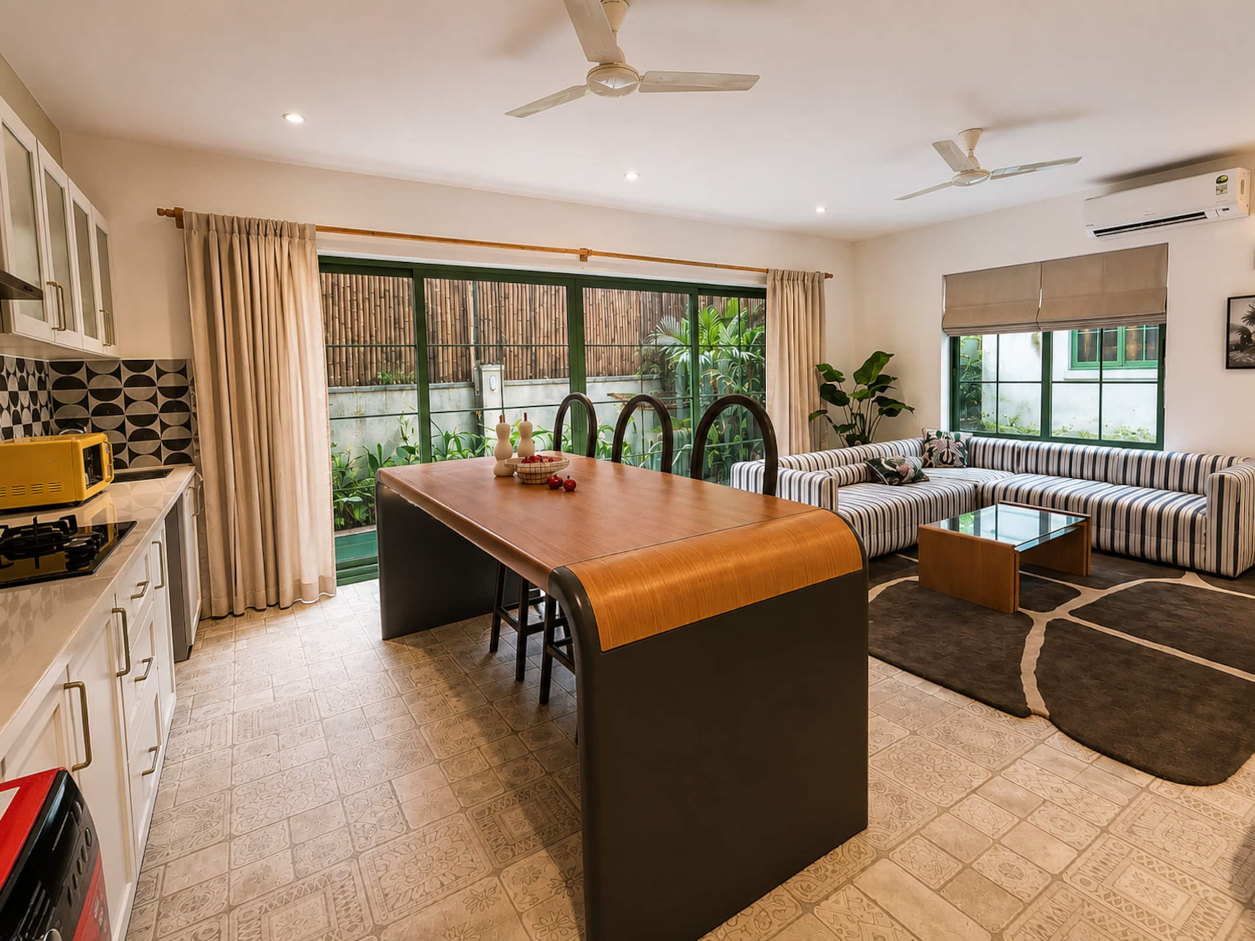 Moira's Oasis | Private Plunge Pool