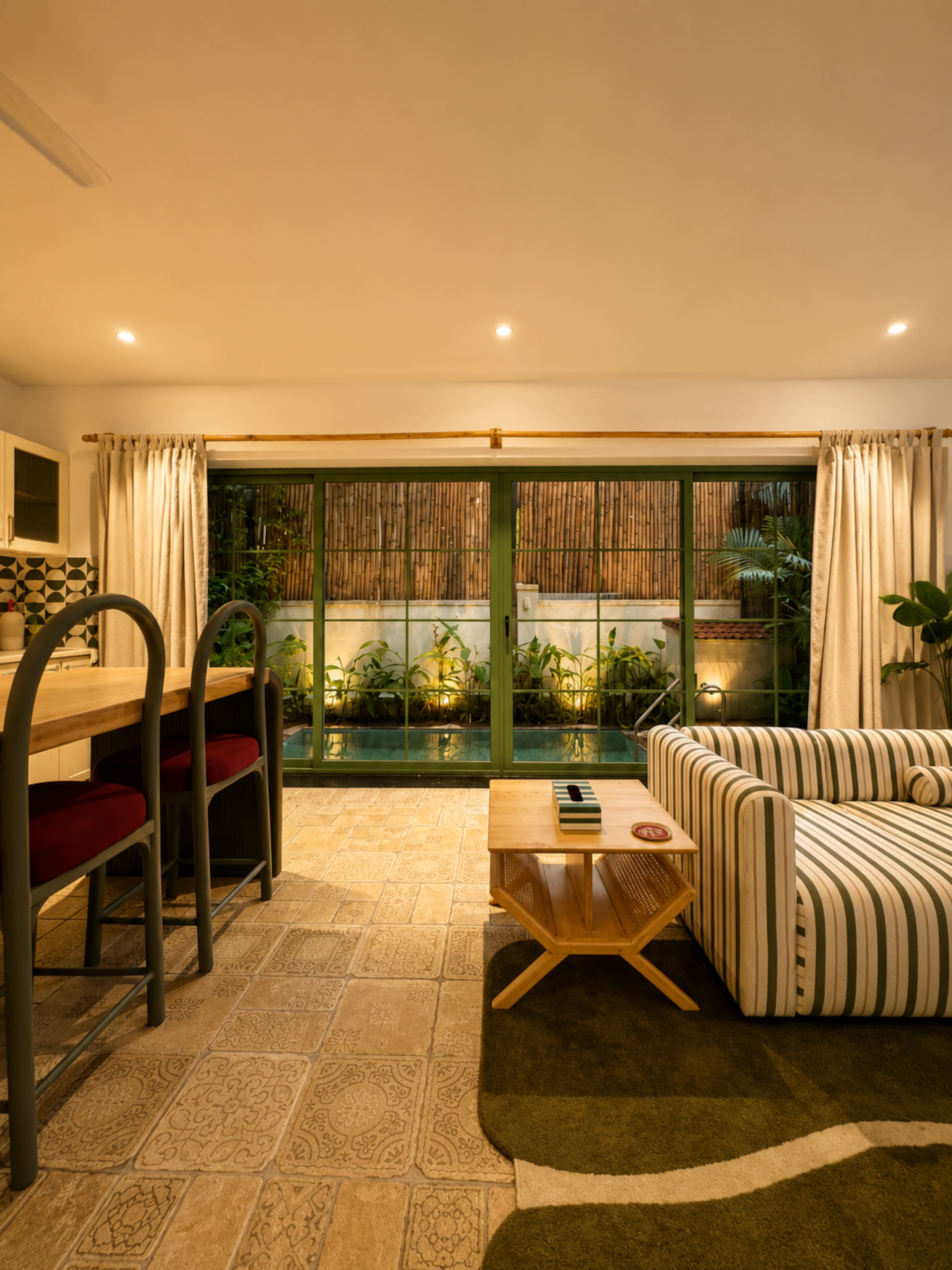 Moira's Oasis | Private Plunge Pool — photo 2