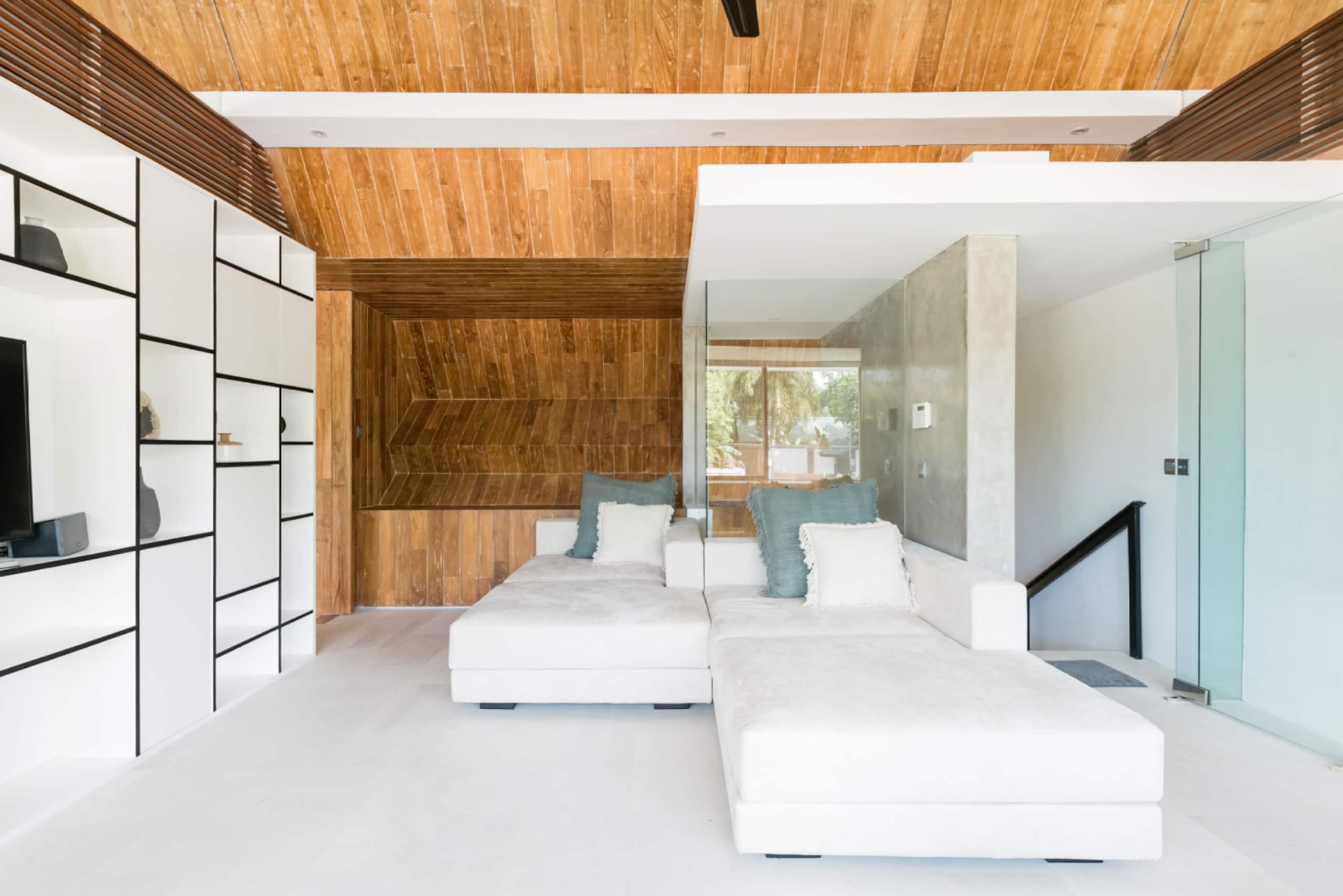 Exclusive 5-BR luxury villa Keila 25