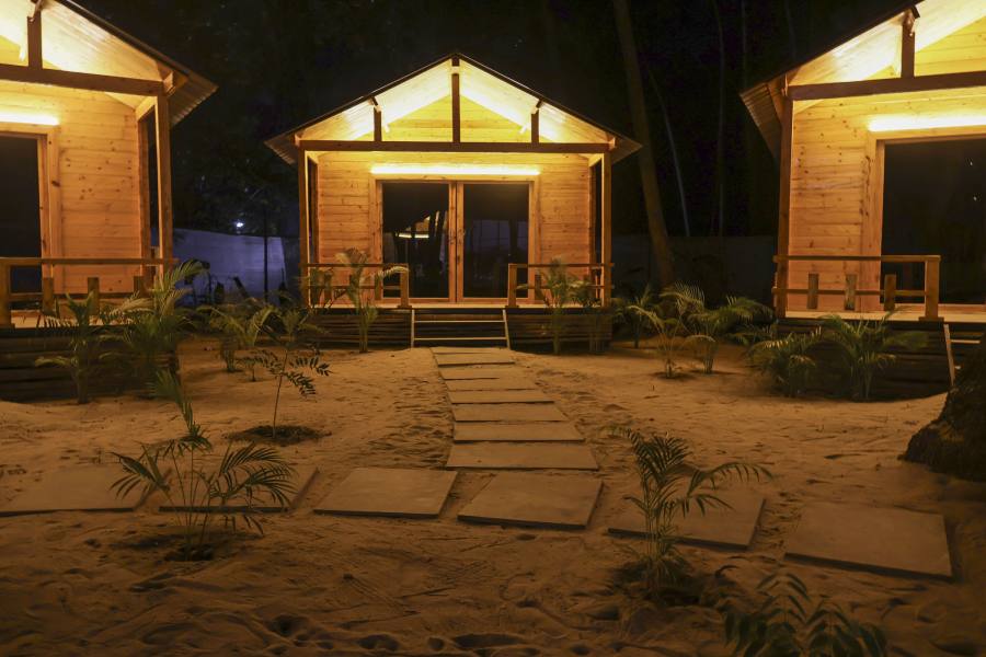 Pearl Stay Charming Holiday, 2-Min Walk to Beach 12