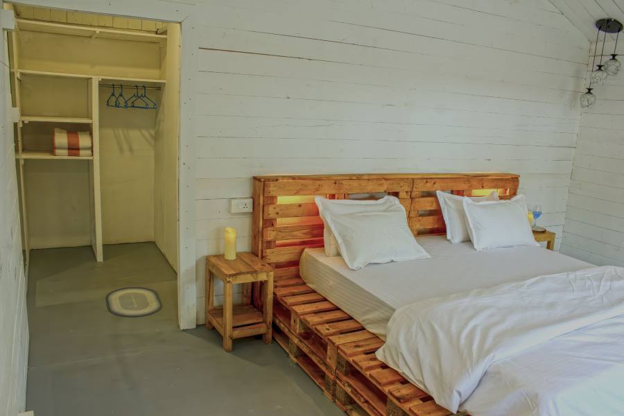 Pearl Stay Charming Holiday, 2-Min Walk to Beach 7