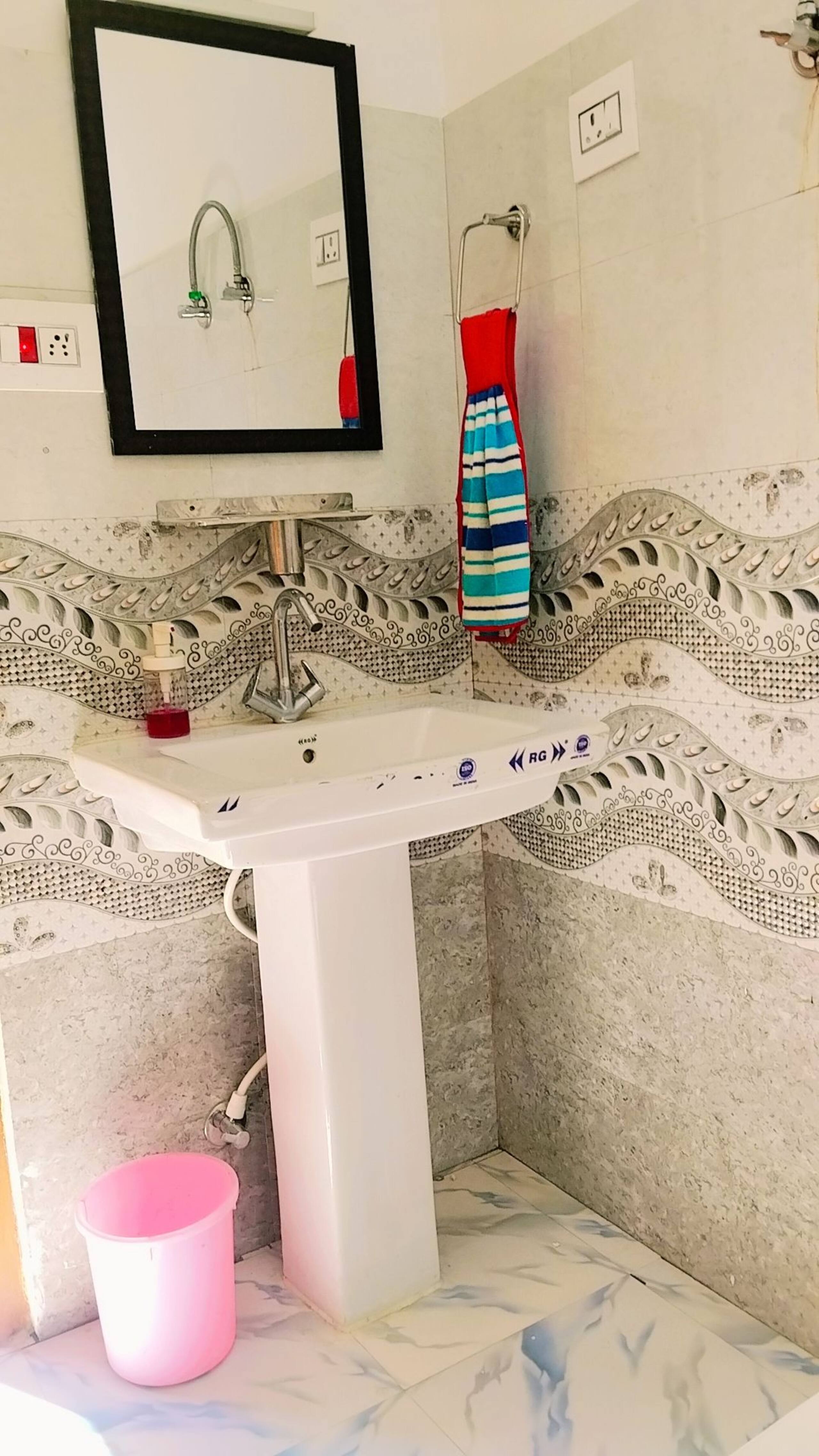 Banjara House: Jibhi Retreat 14