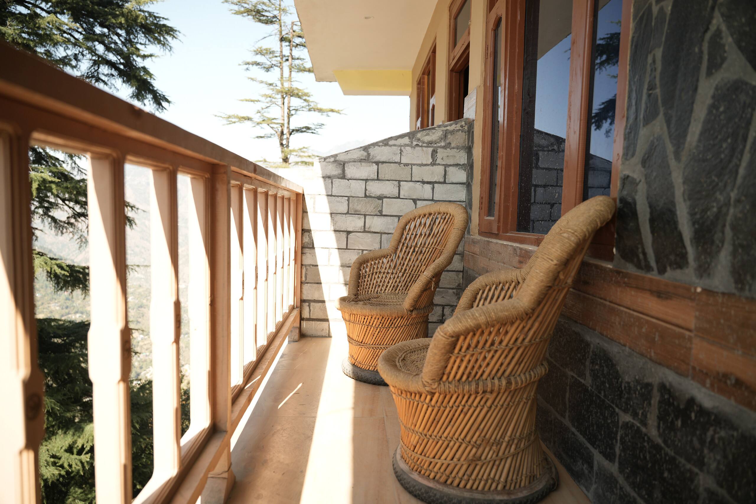 Banjara House: Jibhi Retreat 15