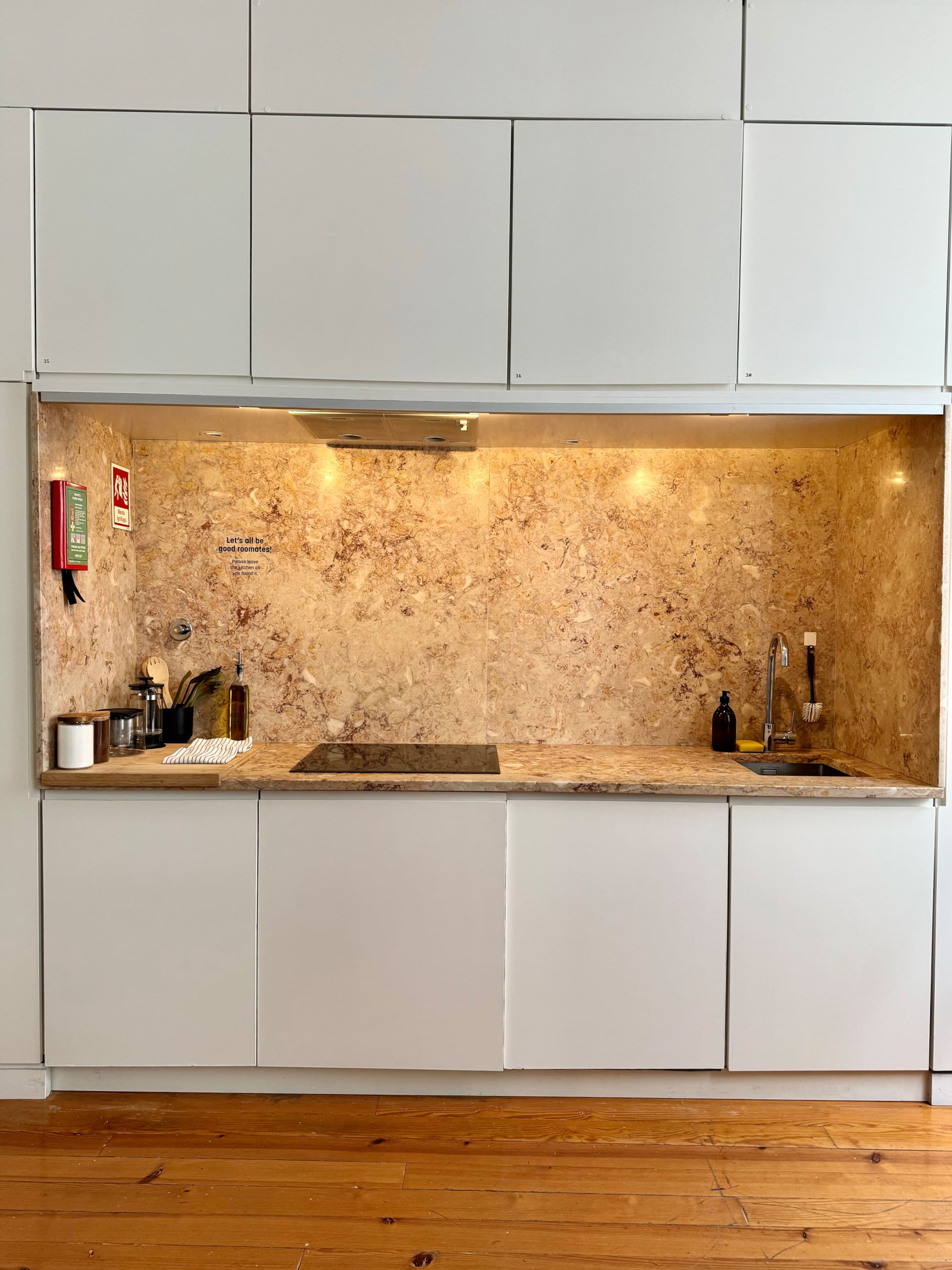 5 Bedroom Apartment in Downtown (Baixa-Chiado) 9