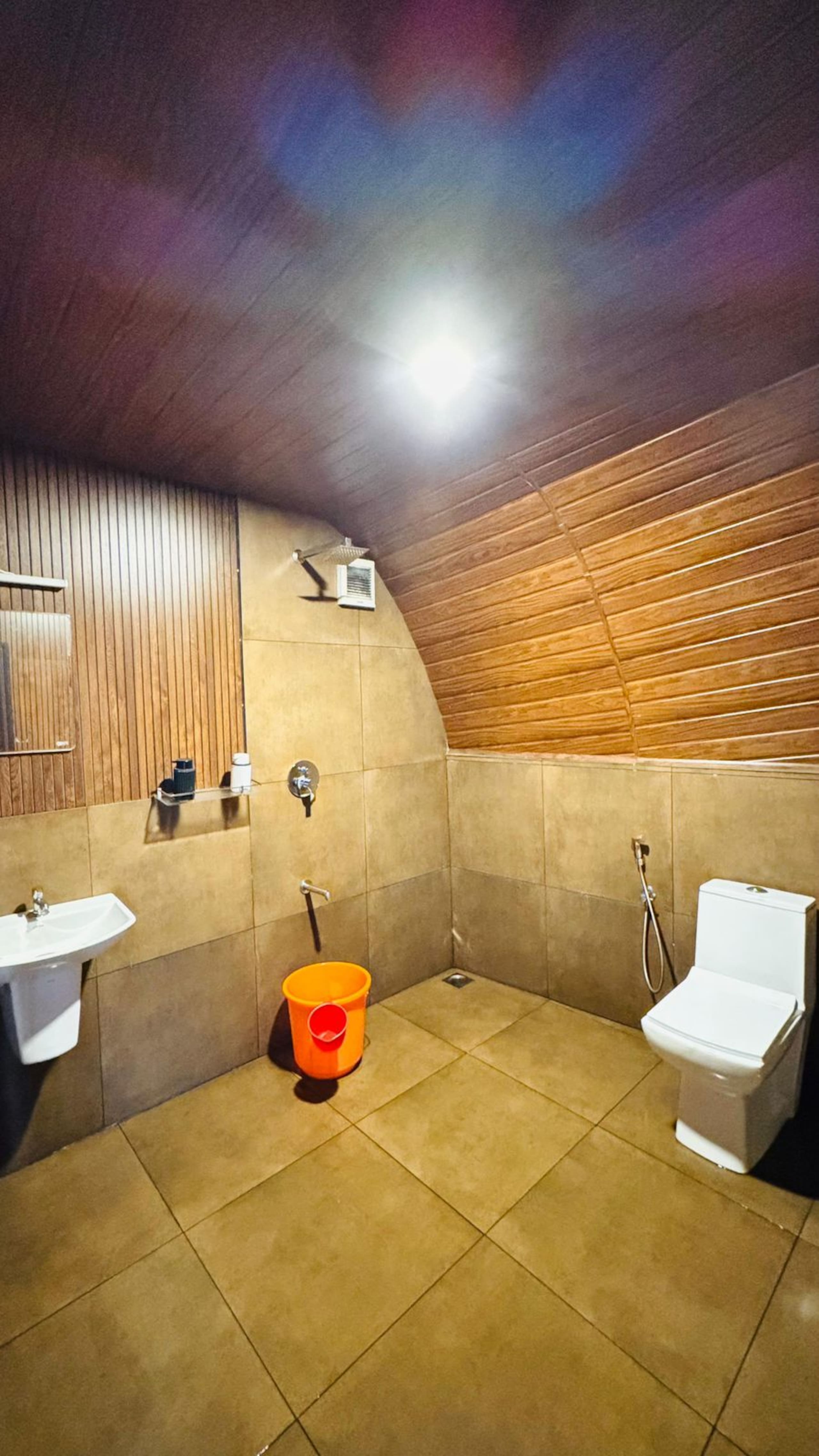 Cocoon Cabin lake view by Tulsi village 9