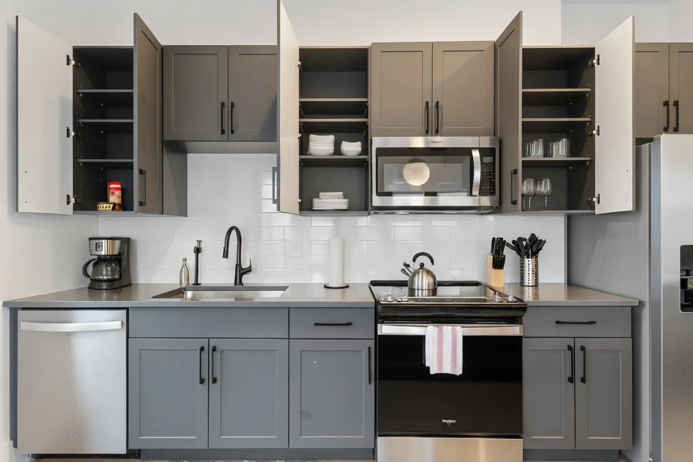 Luxury 2BR Steps from Railroad Park 19