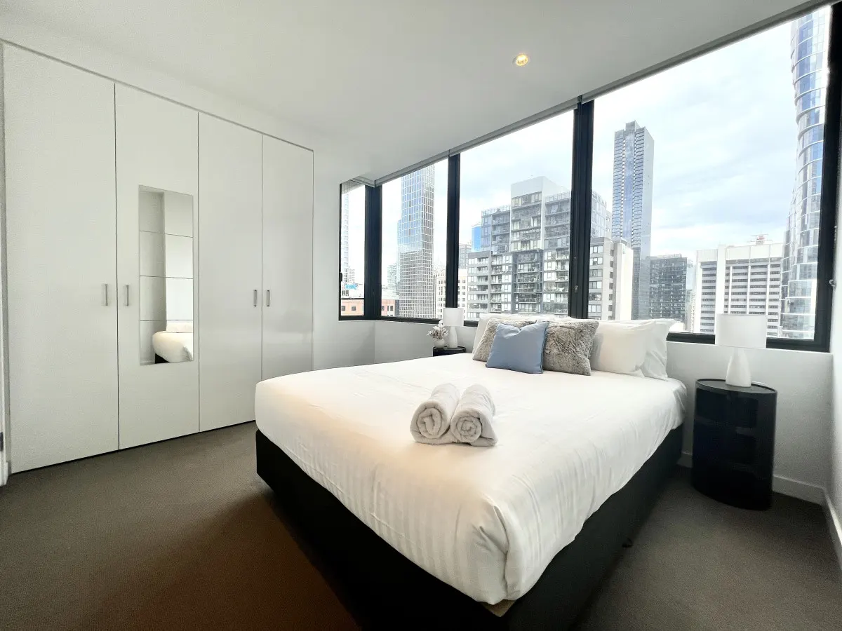 High Floor 2BR2Bath in Prime CBD 1