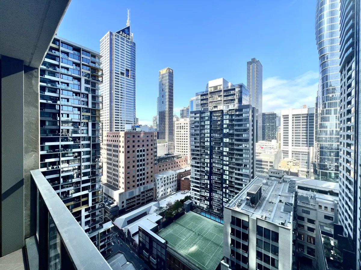 High Floor 2BR2Bath in Prime CBD 19
