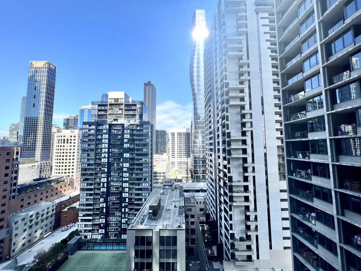 High Floor 2BR2Bath in Prime CBD 20
