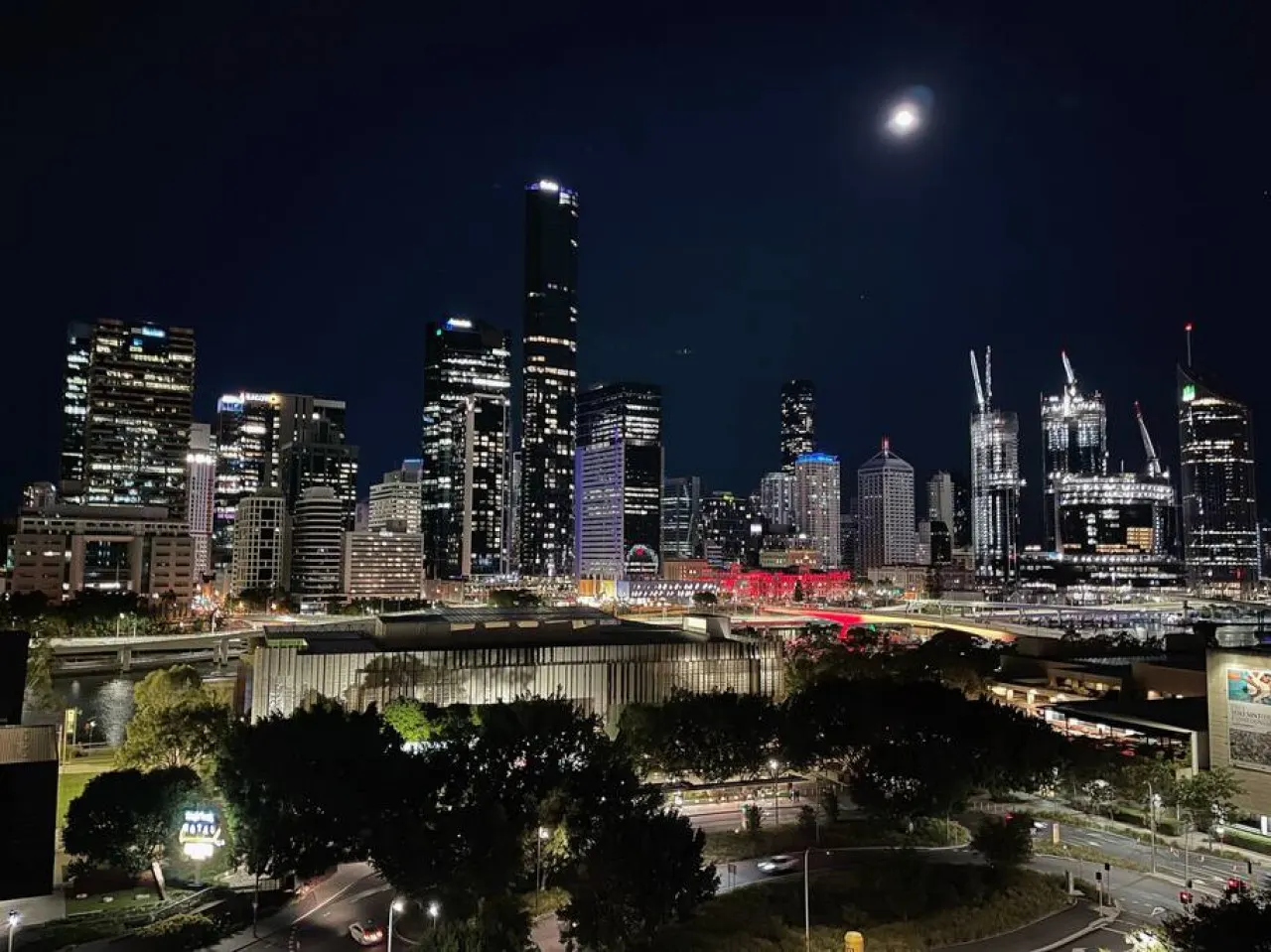 Brisbane Skyline View 2Beds River view Apt 2