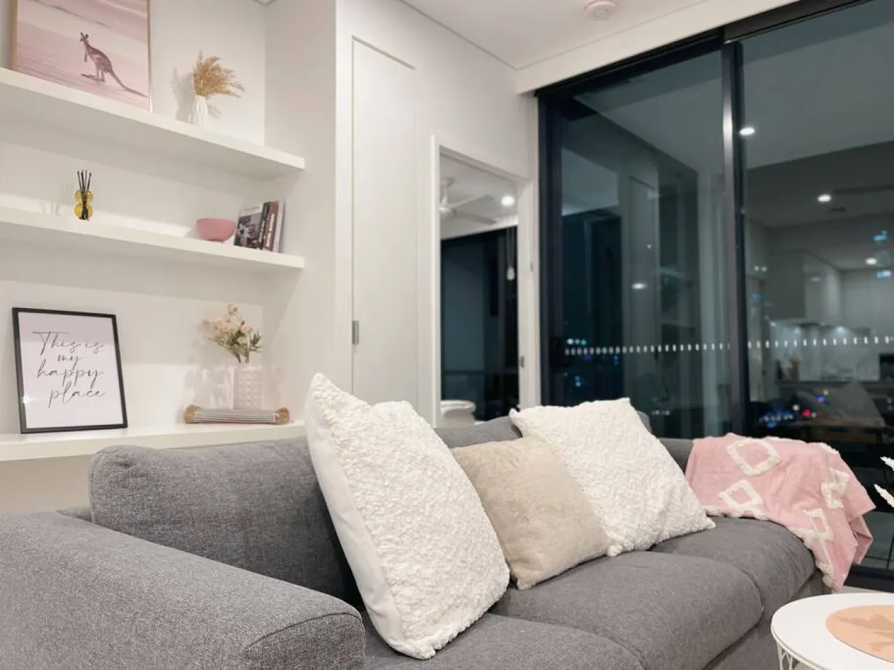 Brisbane Skyline View 2Beds River view Apt 6
