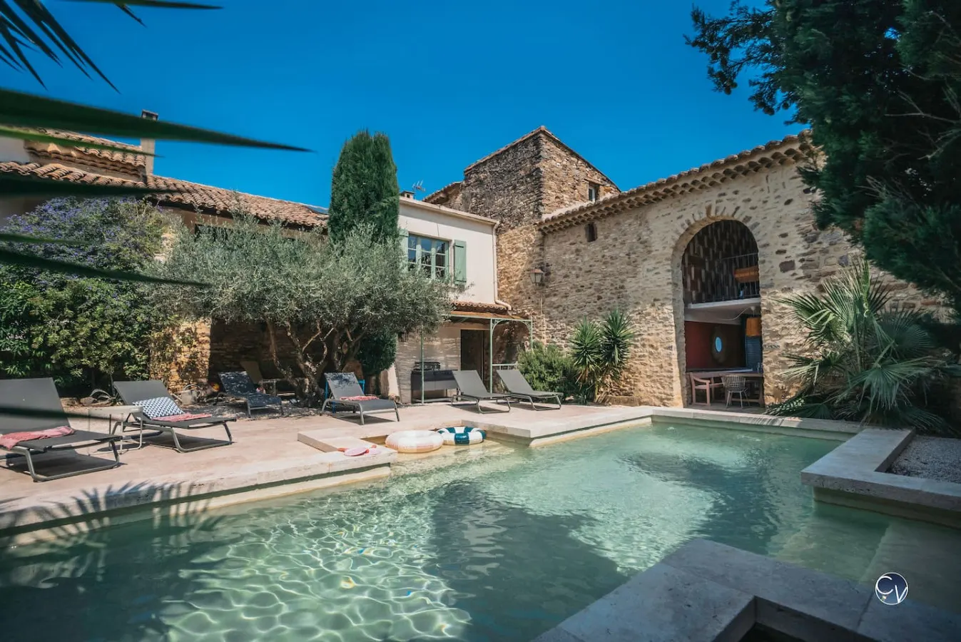 Mas Evalla – Charme, Piscine Chauffée & Vue Unique