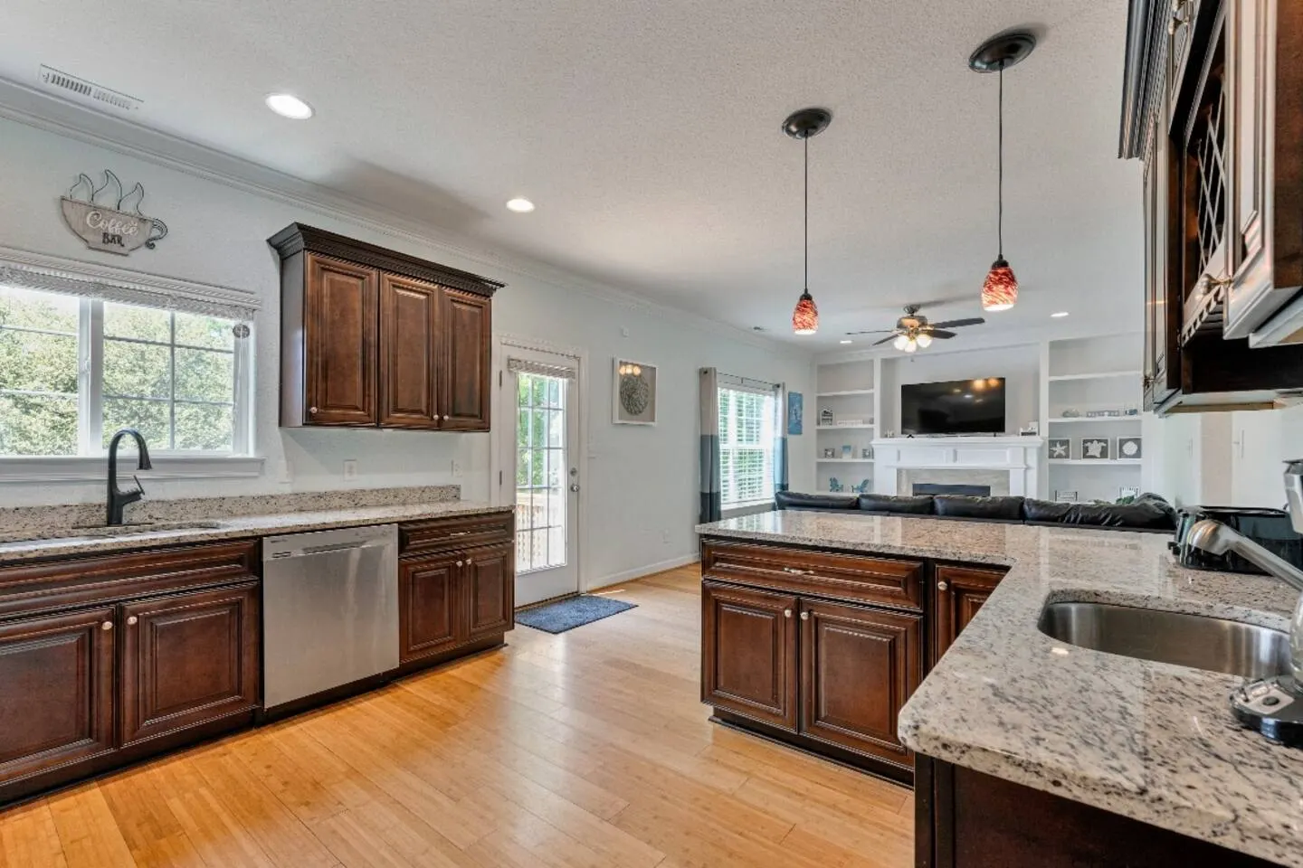 Ocean View Beach House 5BR + Fire Pit 18