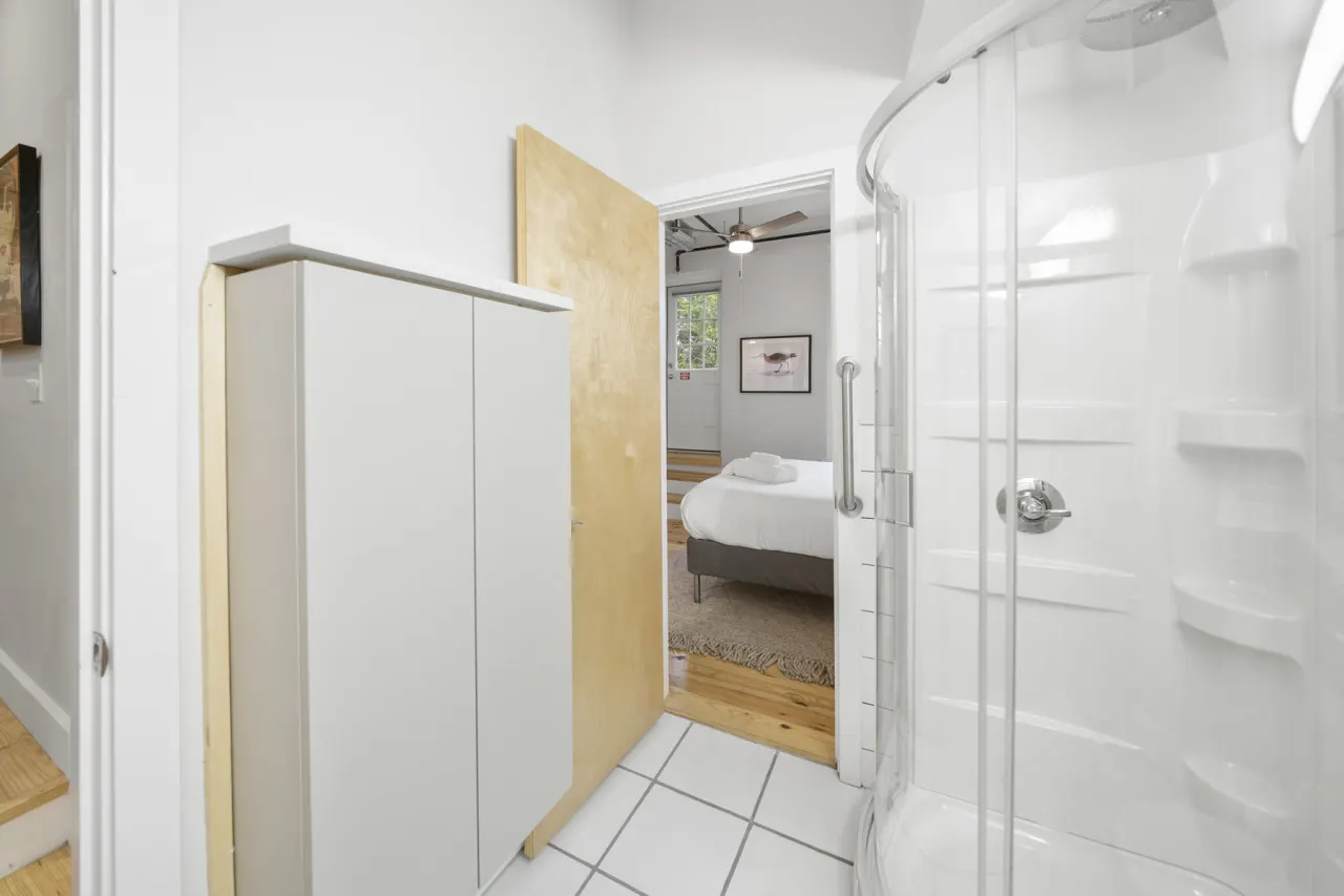 Huge Retreat Rooftop Deck Stay At Findlay Market 13
