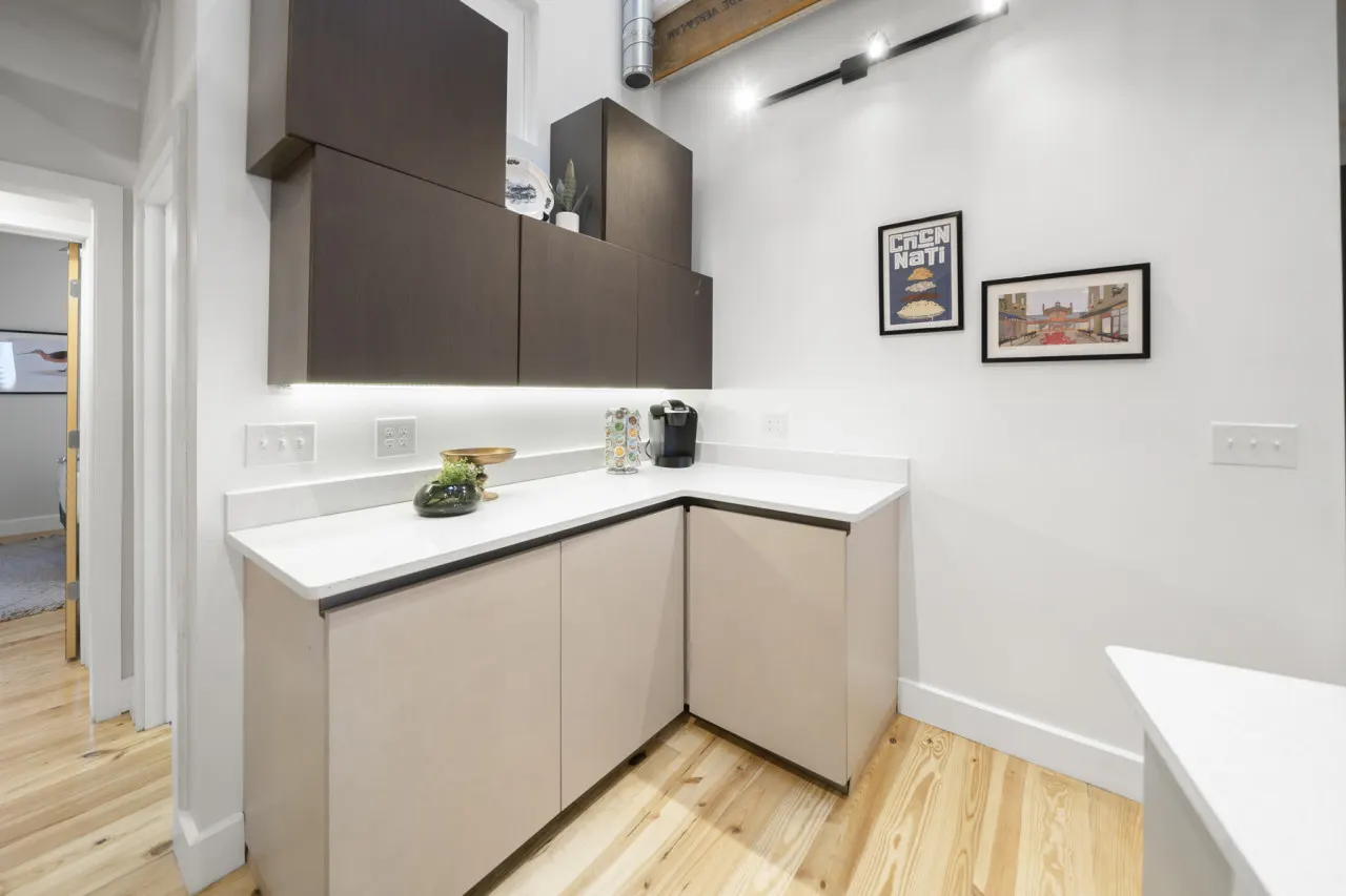Huge Retreat Rooftop Deck Stay At Findlay Market 15