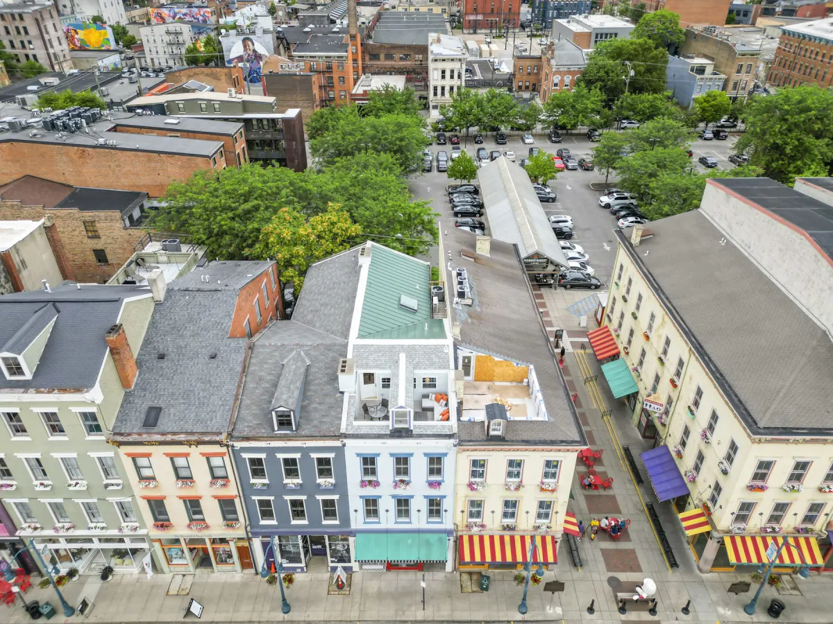 Huge Retreat Rooftop Deck Stay At Findlay Market 7