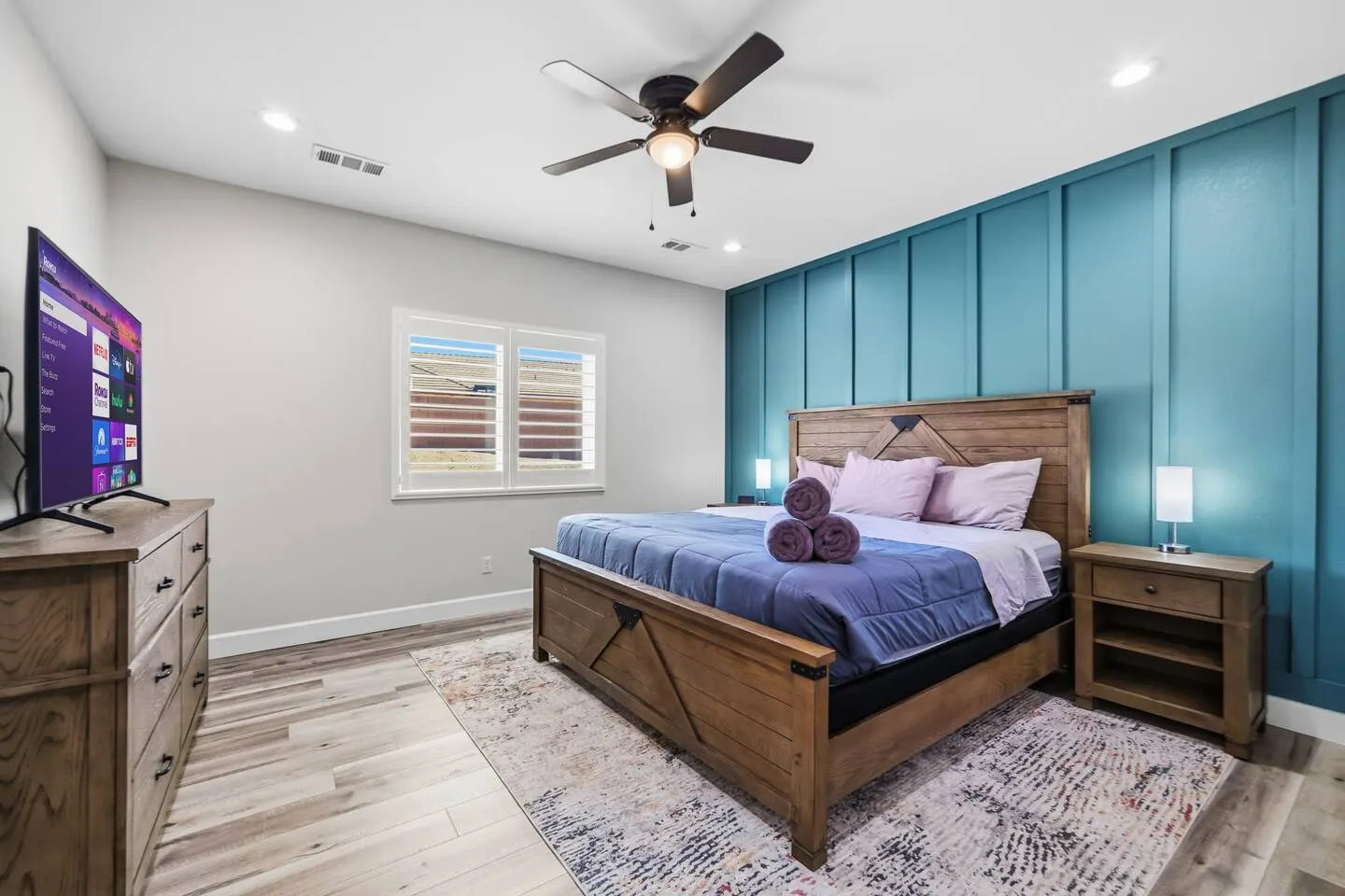 New-Build Near Lake & Casinos Sleeps 8 2