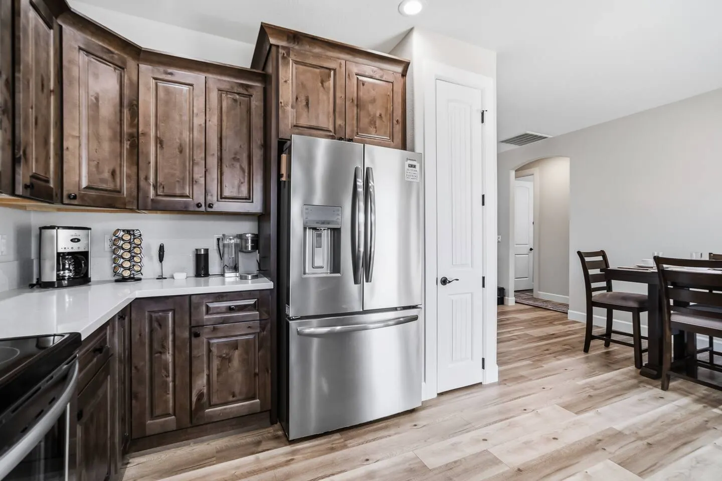 New-Build Near Lake & Casinos Sleeps 8 20