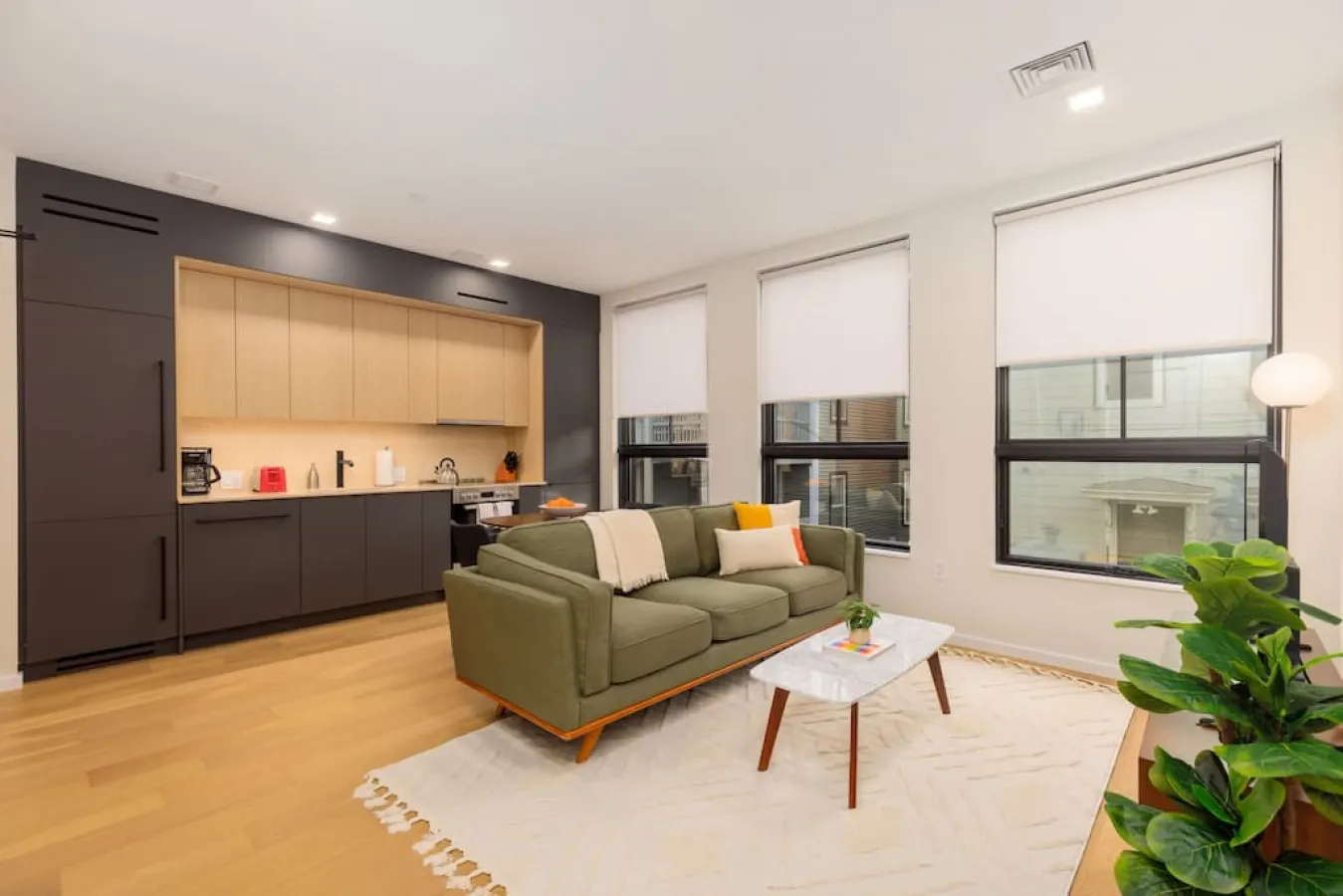 Beautiful Mission Hill 1Br/Ba!