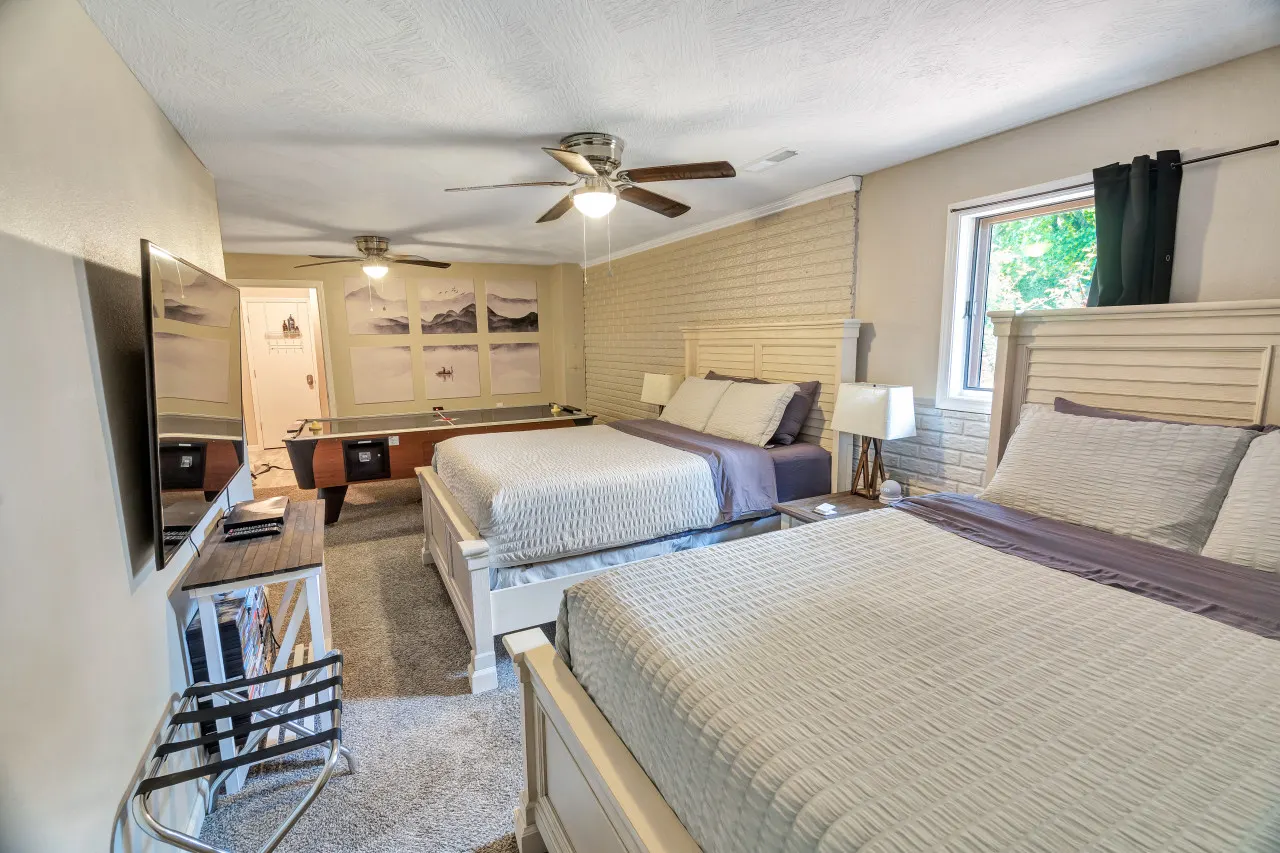 7809 Hunters Moon Ln Moon River Smart-Suite, near Interstate 44/airport 2