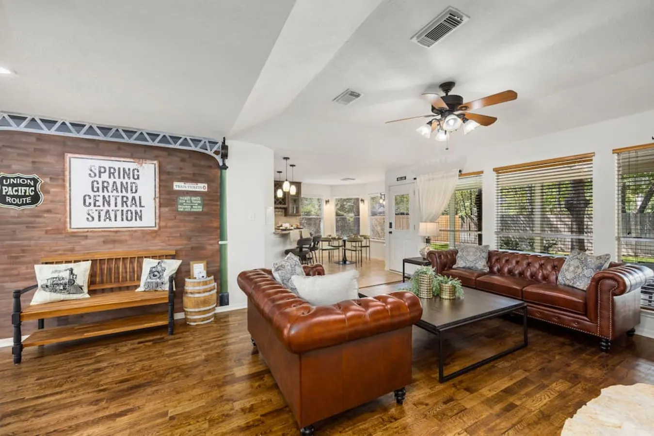 Train-Themed 5BR in Spring, TX | Heated Pool, Hot Tub, Sleeps 16 — foto 2