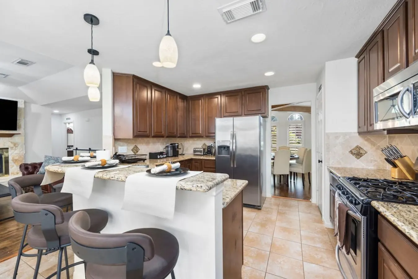 Train-Themed 5BR in Spring, TX Heated Pool, Hot Tub, Sleeps 16 16