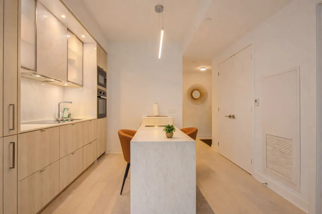 Modern 2BR Suite at 11 Yorkville 11