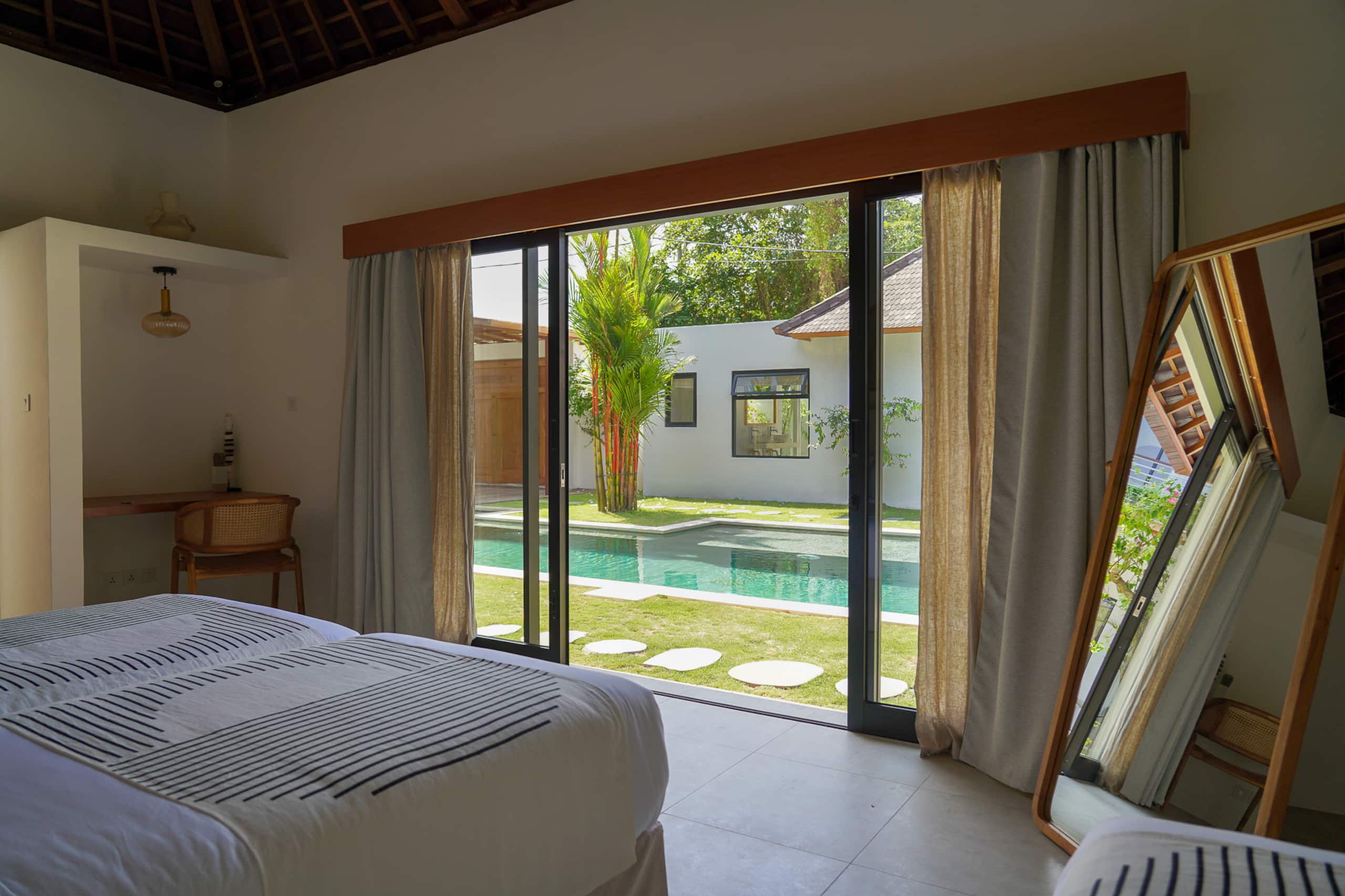 Exclusive 6BDR Seminyak Villa/ 5mn walk to beach 39