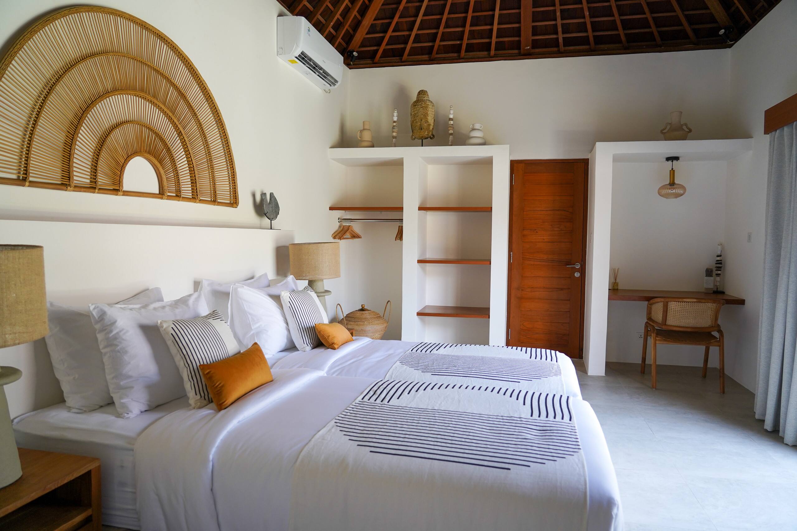 Exclusive 6BDR Seminyak Villa/ 5mn walk to beach 7