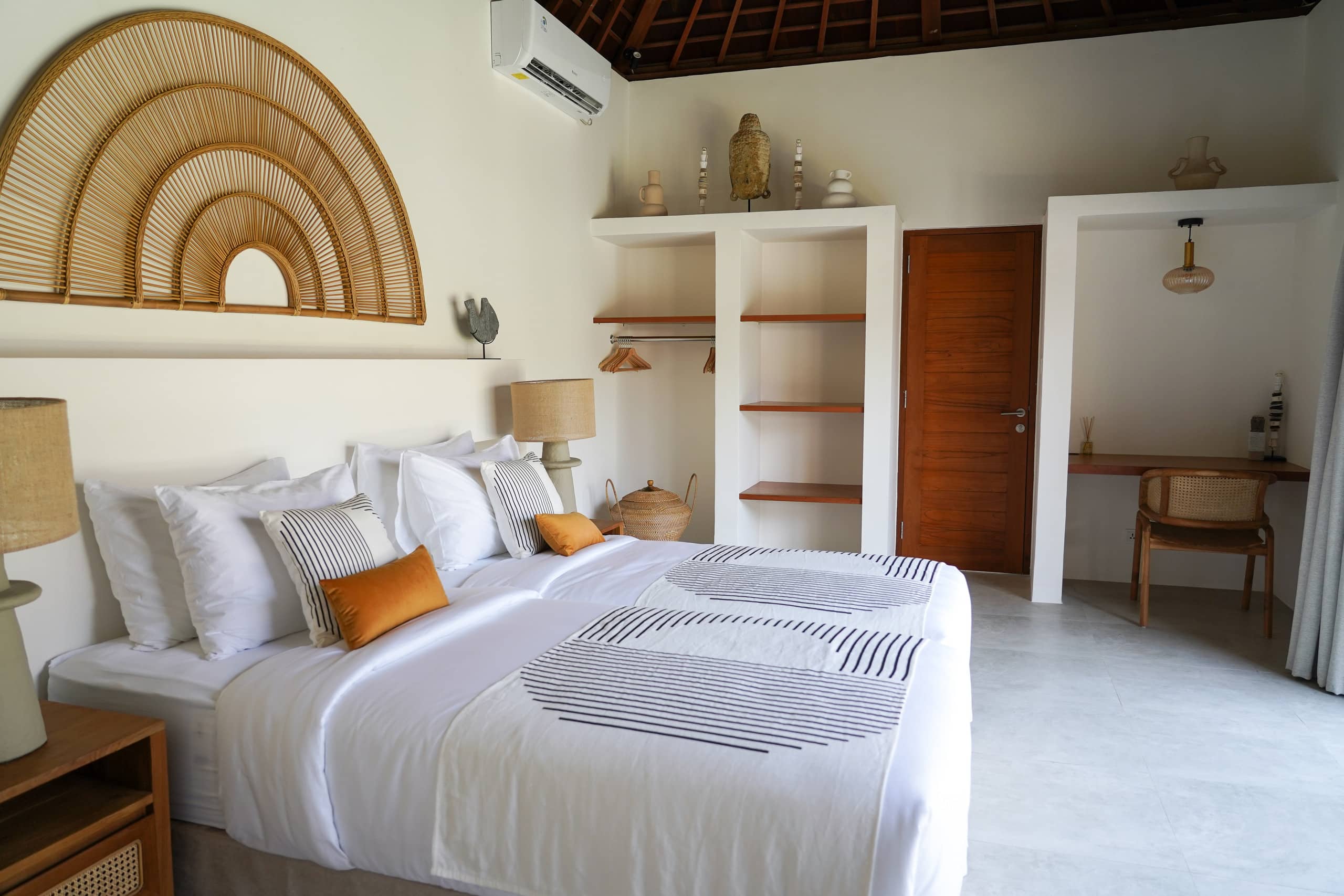 Exclusive 6BDR Seminyak Villa/ 5mn walk to beach 36