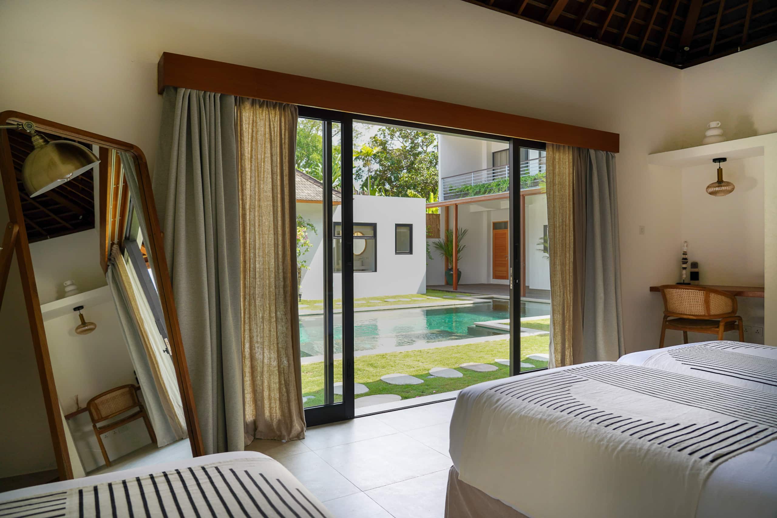 Exclusive 6BDR Seminyak Villa/ 5mn walk to beach 34