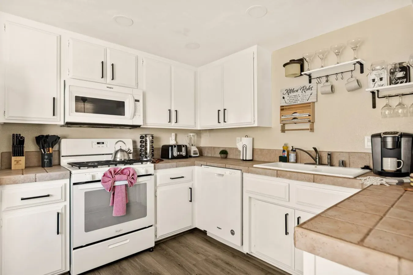 Mtn-View Condo Near Snow Summit w/ Fireplace & Deck — foto 2
