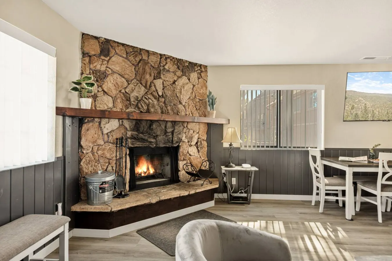 Mtn-View Condo Near Snow Summit w/ Fireplace & Deck 12