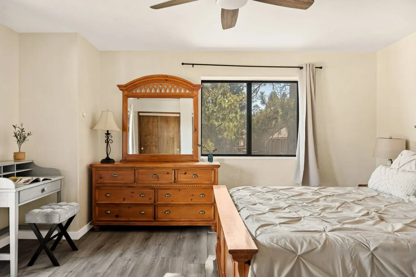 Mtn-View Condo Near Snow Summit w/ Fireplace & Deck 18