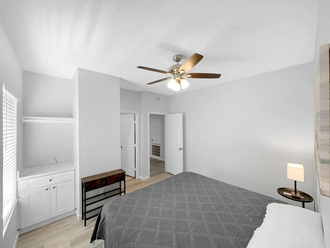 Getaway Gulf Main Floor, Bolivar Peninsula, Sleeps 14, 4 Bedrooms, 3 King Rooms, Walk to Beach, In Town 18