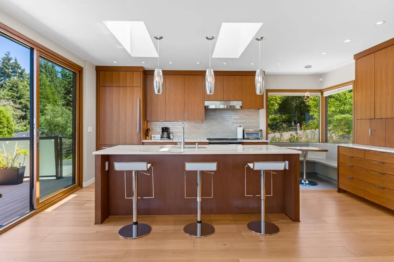 North Beach Modern Beach Access & Private Yard 2